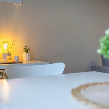Bright With Terrace And Parking Appartamento