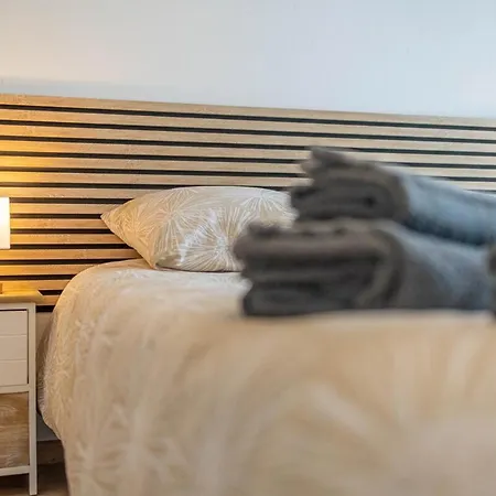 Bright With Terrace And Parking Daire *