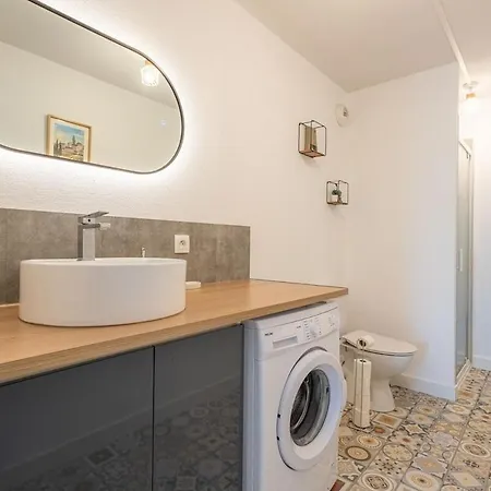Bright With Terrace And Parking * Mérignac